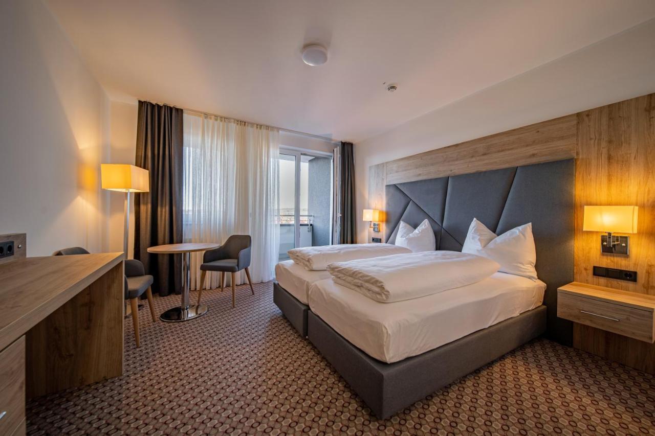 Ee Hotel Kassel Luaran gambar