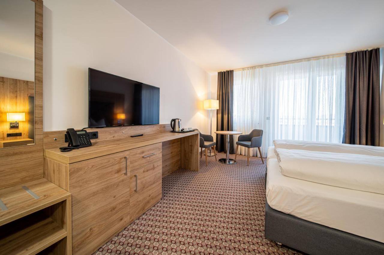 Ee Hotel Kassel Luaran gambar